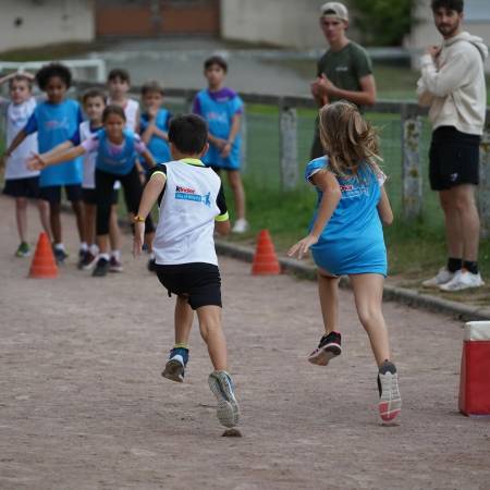Opération « Kinder Joy Moving Athletics Day » à Vertou